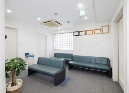 平日19時まで土曜日も診療しております